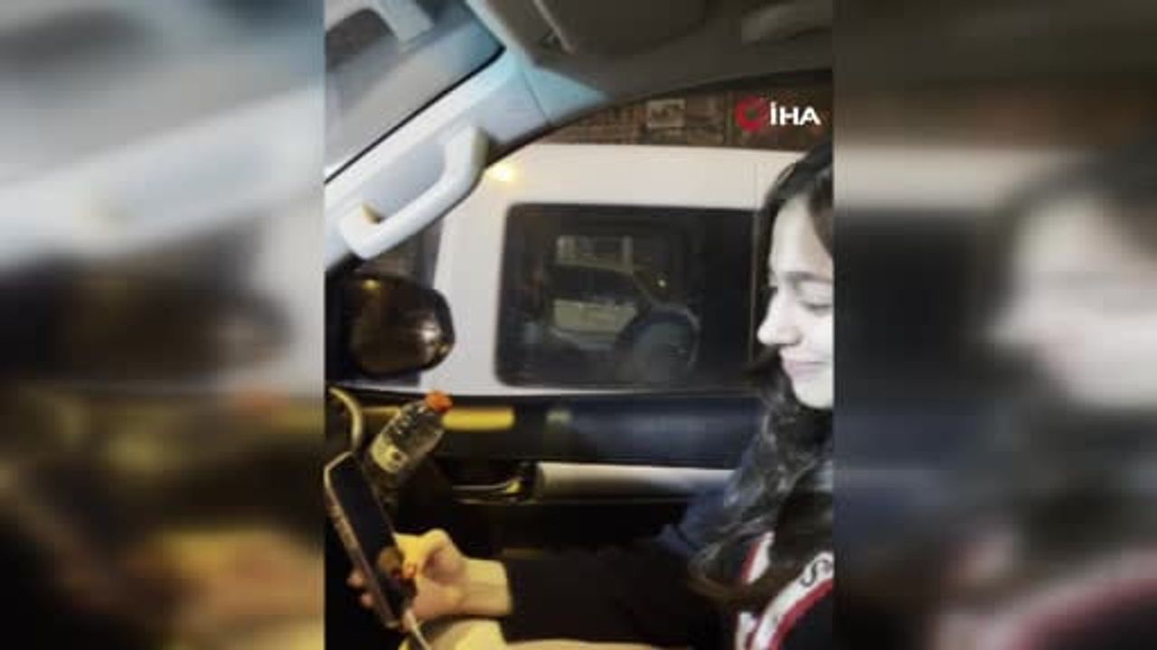 Hatay depreminde verilen montu 3 yıl saklayan Beliz, montun sahibine kavuştu