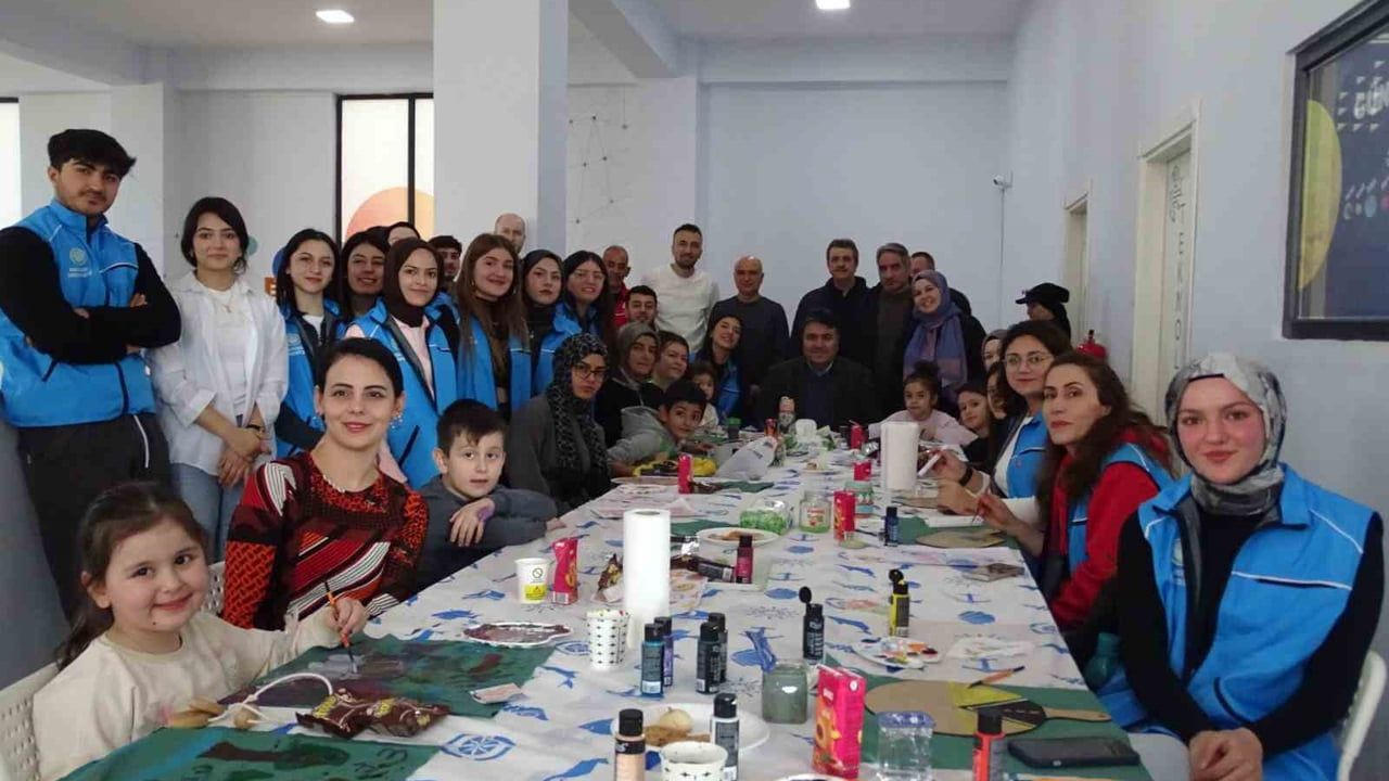 Havran'da Aile Katılımlı Ahşap Boyama Atölyesi: Çocuklar ve Aileleri Birlikte Üretti