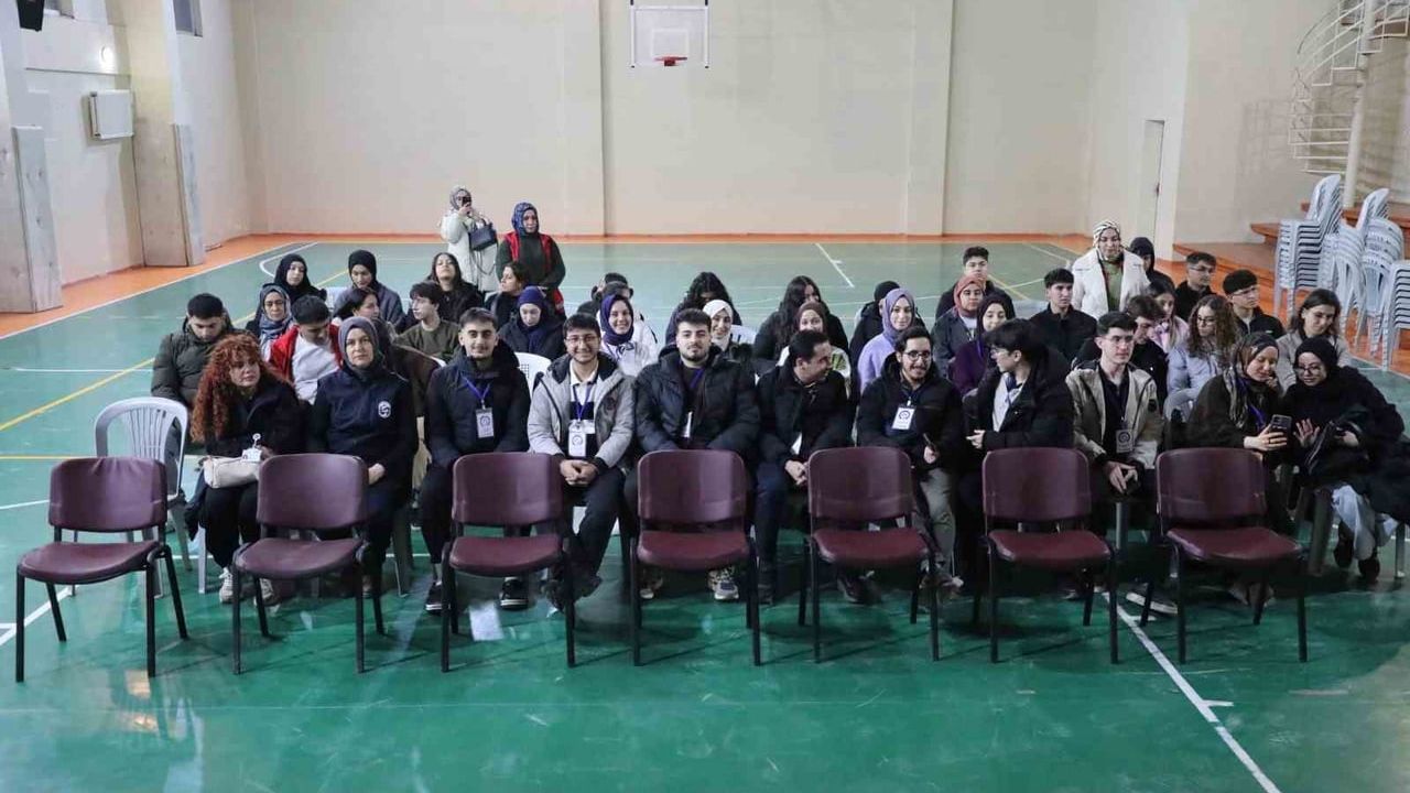 HBB'nin 'Kardeşim Ol' Projesiyle Depremzede Öğrencilere Burs ve Tablet Desteği