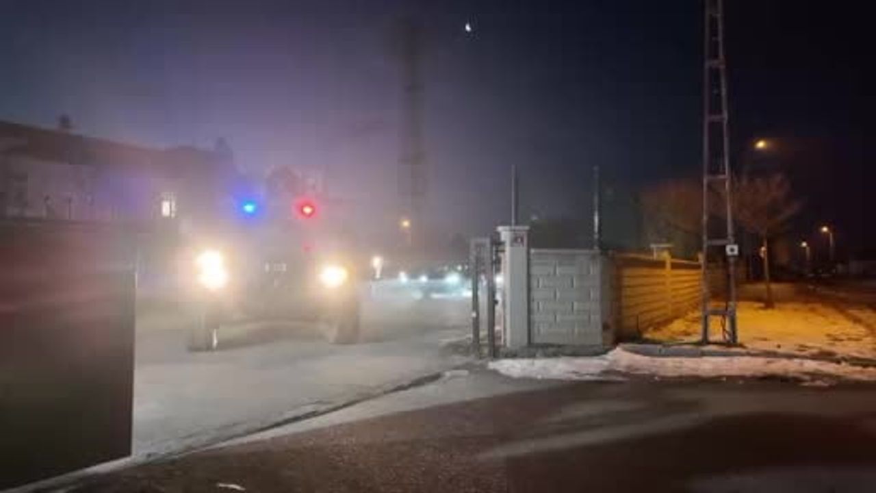 Iğdır'da 15 adrese eş zamanlı uyuşturucu operasyonu: 11 gözaltı, 2 tutuklama