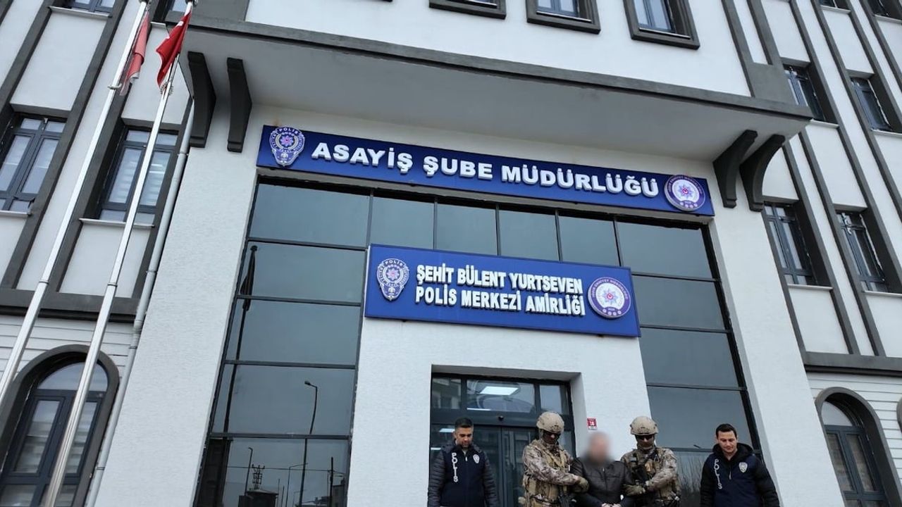 Iğdır'da aranan hükümlü N.U., Dilucu Sınır Kapısı'nda yakalandı