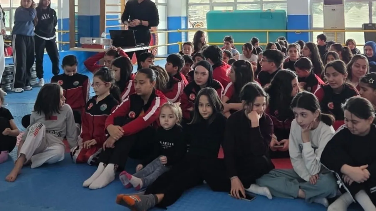 İlkadım Belediyesi sporculara beslenme ve psikolojik destek eğitimleri başlattı