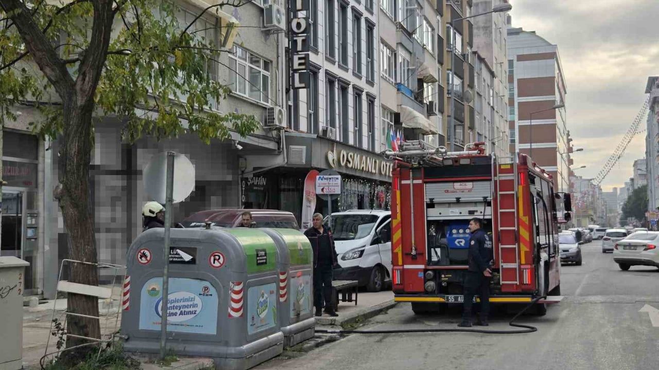 İlkadım’da çöp konteyneri yangını itfaiye ekiplerince söndürüldü