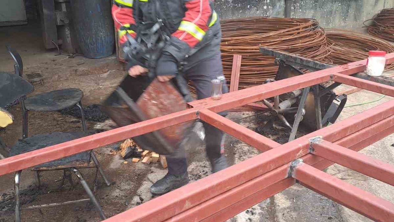 İncirliova'da tiner kaynaklı yangın itfaiyenin hızlı müdahalesiyle söndürüldü