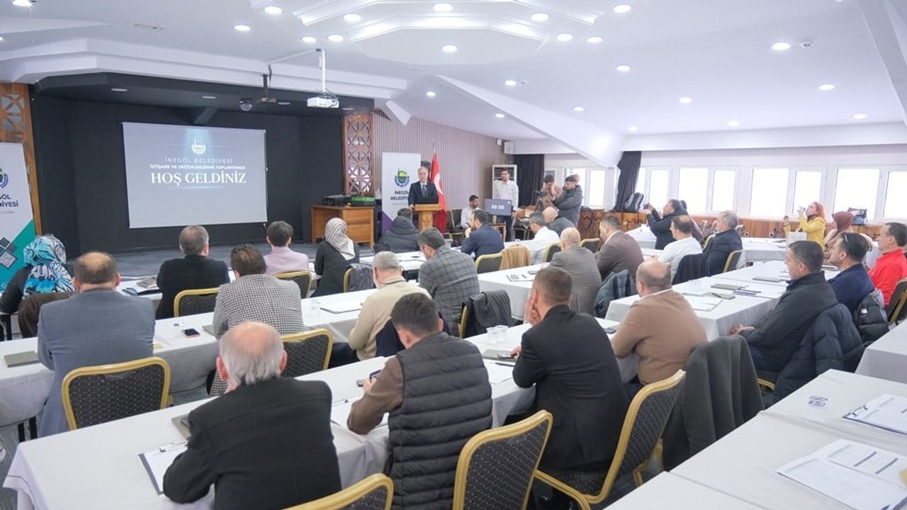 İnegöl Belediyesi 2025’i Değerlendirdi, 2026 Hedeflerini Oylat’ta Belirledi