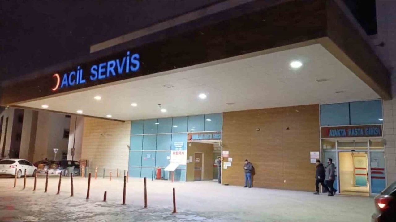 İnegöl'de Kuzen Kavgası: 1 Kişi Falçata ile Yüzünden Yaralandı