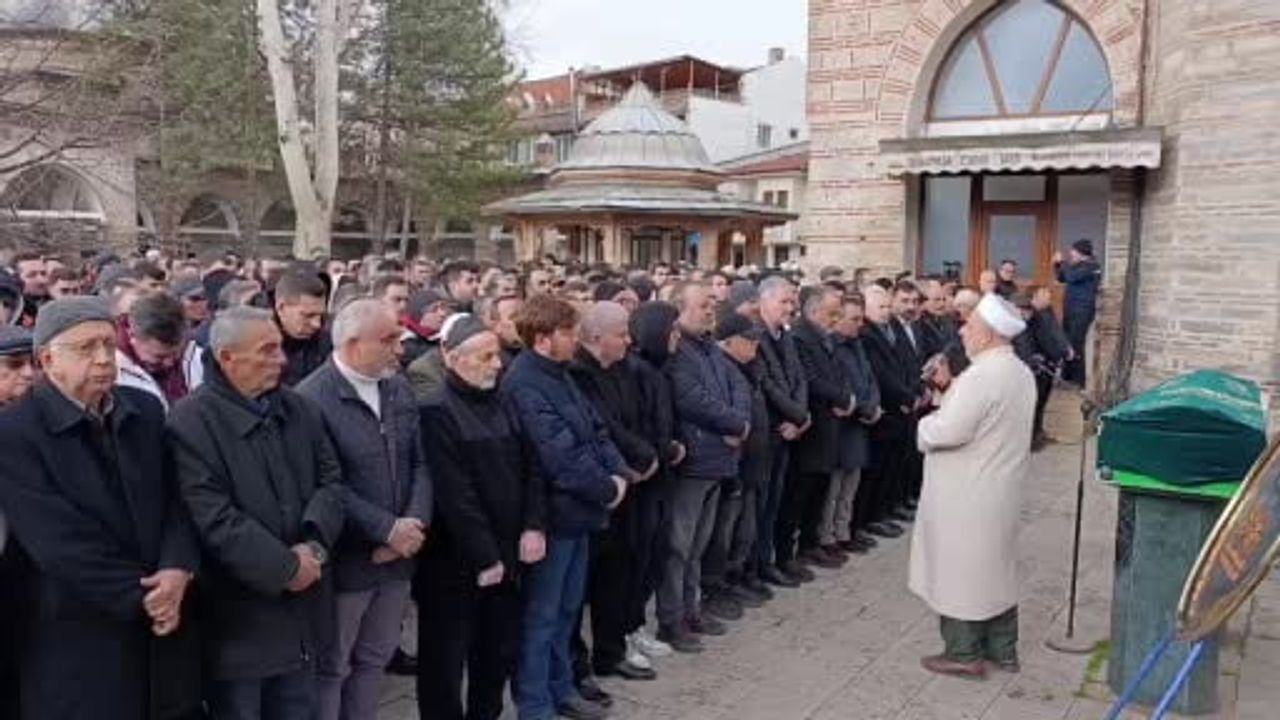 İnegöllü iş insanı Sedat Taç trafik kazasında yaşamını yitirdi