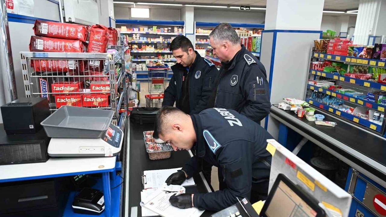 İnönü'de Yönetmelik İhlali: Zincir Marketlere 3 Günlük Faaliyetten Men ve Mühür