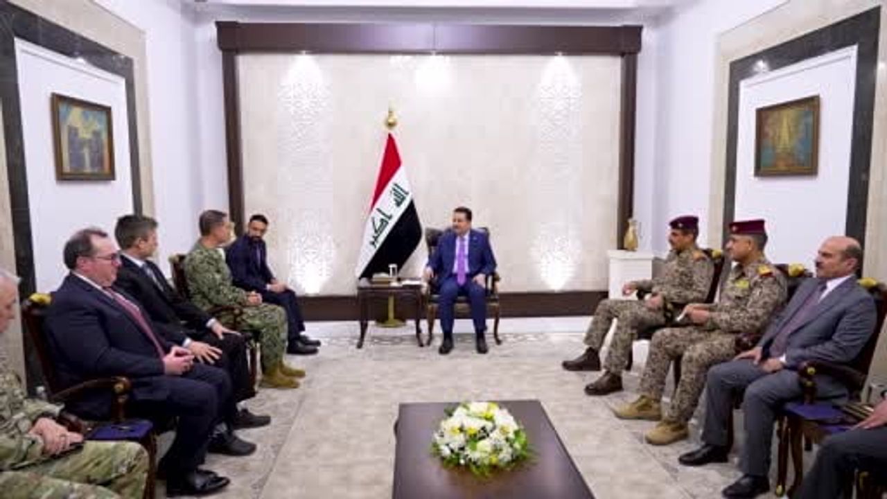 Irak Başbakanı Sudani, CENTCOM Komutanı Cooper ile Suriye'deki DEAŞ tutuklularının Irak'a naklini görüştü