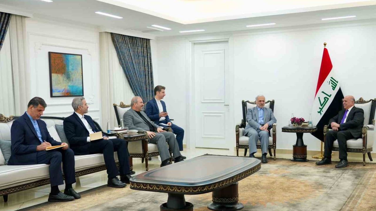 Irak Dışişleri Bakanı Fuat Hüseyin ile Vahid Celalzade Görüştü: Bölgesel İstikrar ve Konsolosluk İşbirliği Görüşüldü
