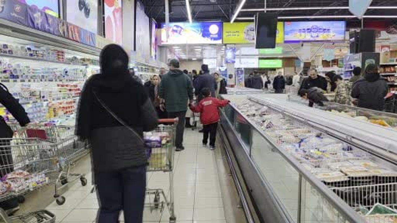 İran, 'Kalabarg' elektronik kuponuyla temel gıda erişimini kolaylaştırmayı hedefliyor