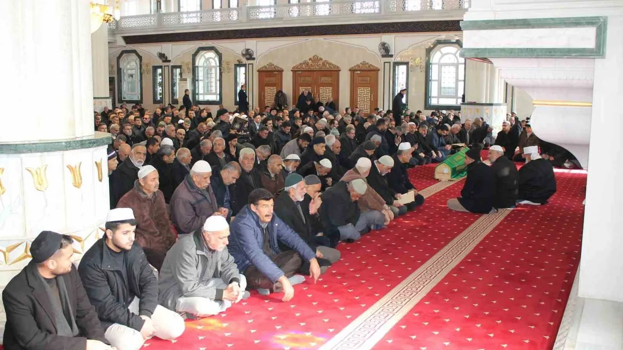 İş adamı Mahsun Altunkaya’nın yeğeni Kasım Altunkaya Midyat’ta toprağa verildi