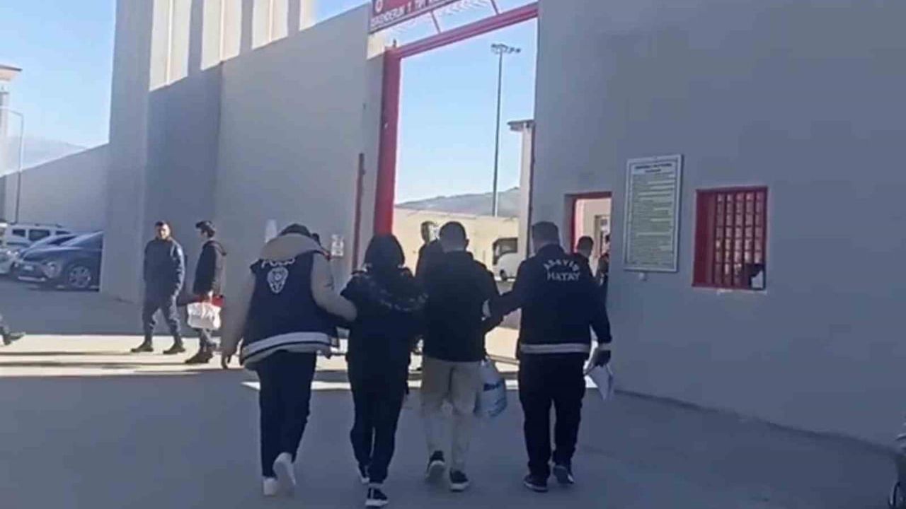 İskenderun'da asayiş operasyonu: Hapis cezası bulunan 2 kişi tutuklandı