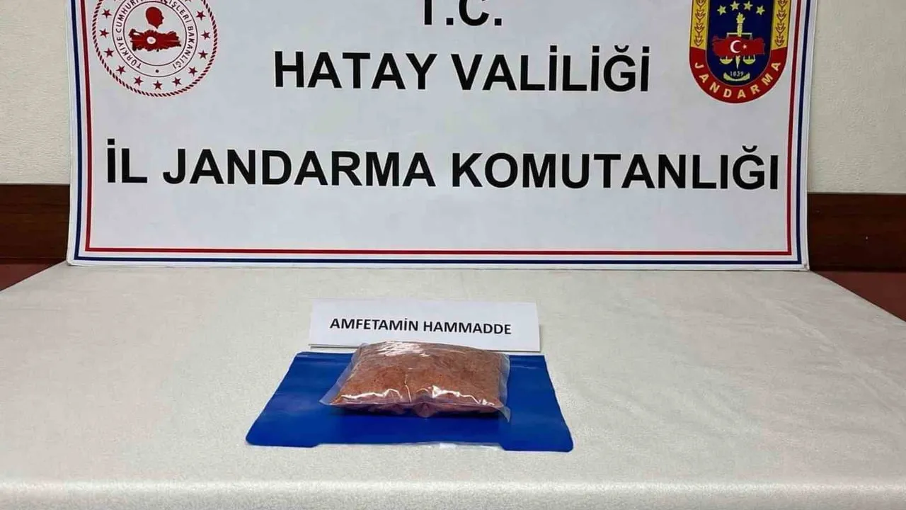 İskenderun'da Jandarma 500 gram sentetik kannabinoid ele geçirdi