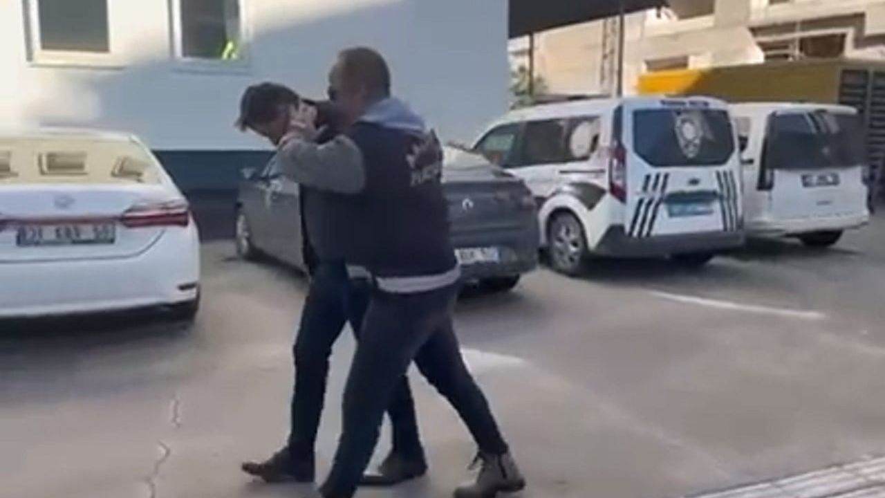 İskenderun’da vergi usul kanununa muhalefet suçundan aranan şahıs yakalandı ve tutuklandı