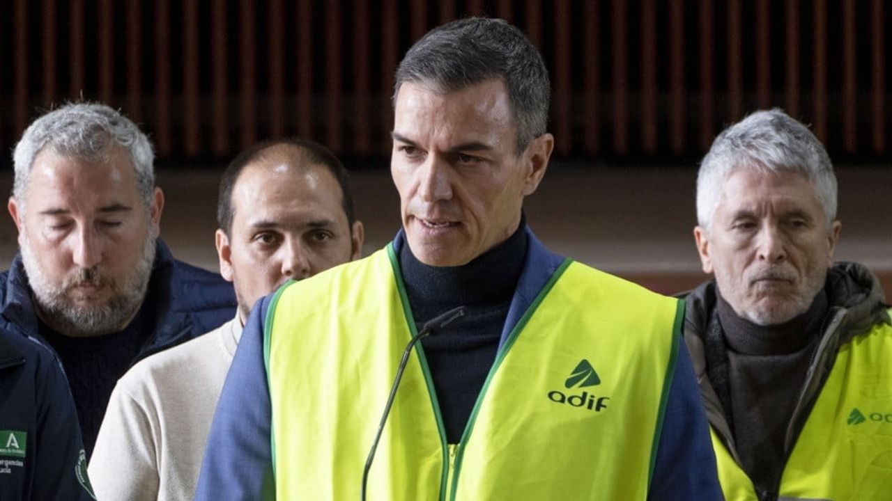 İspanya'da hızlı tren kazasında 41 kişi hayatını kaybetti — Üç günlük ulusal yas ilan edildi