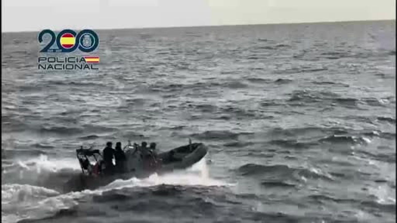 İspanyol polisi açık denizde yaklaşık 10 ton kokain ele geçirdi