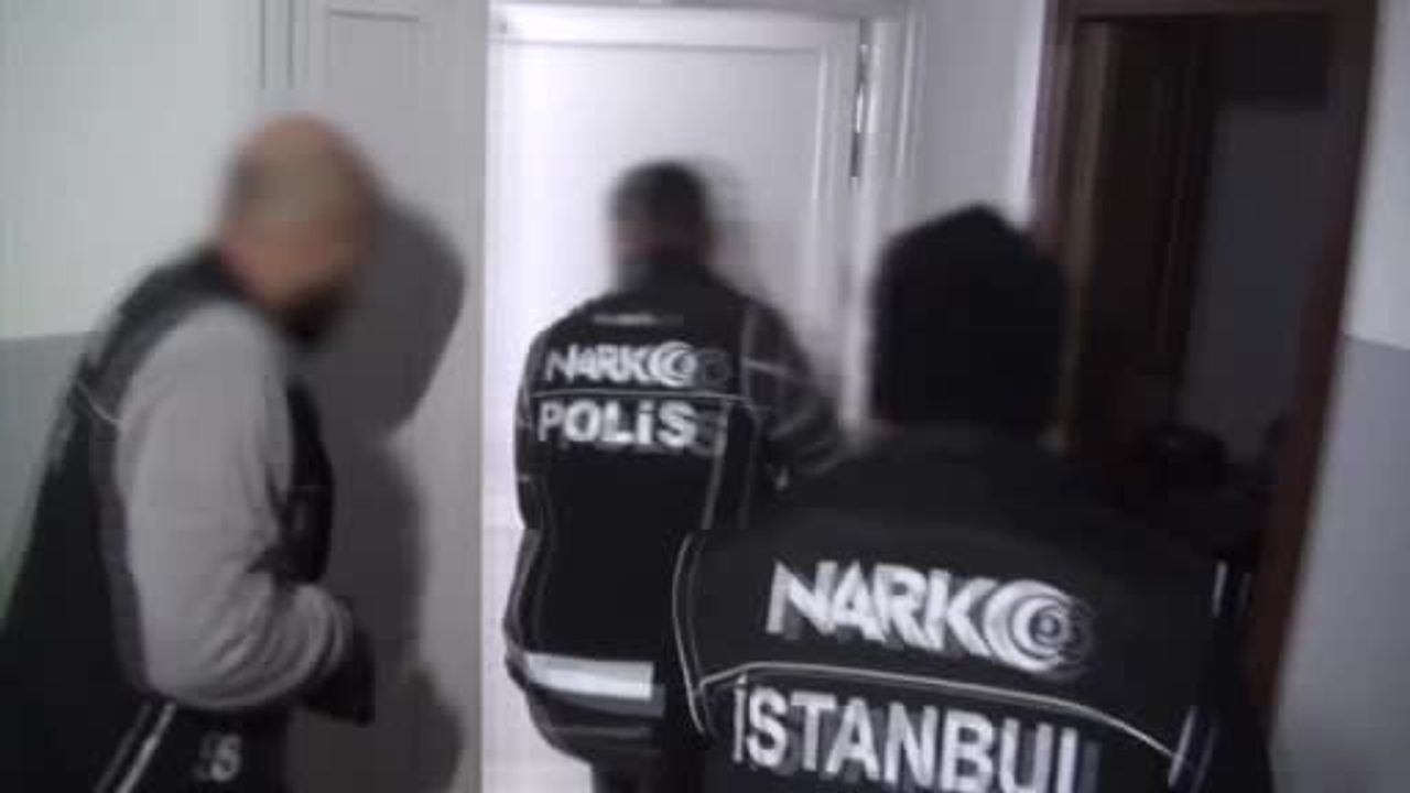 İstanbul Bahçelievler'de 591 bin 250 adet sentetik ecza hapı ele geçirildi