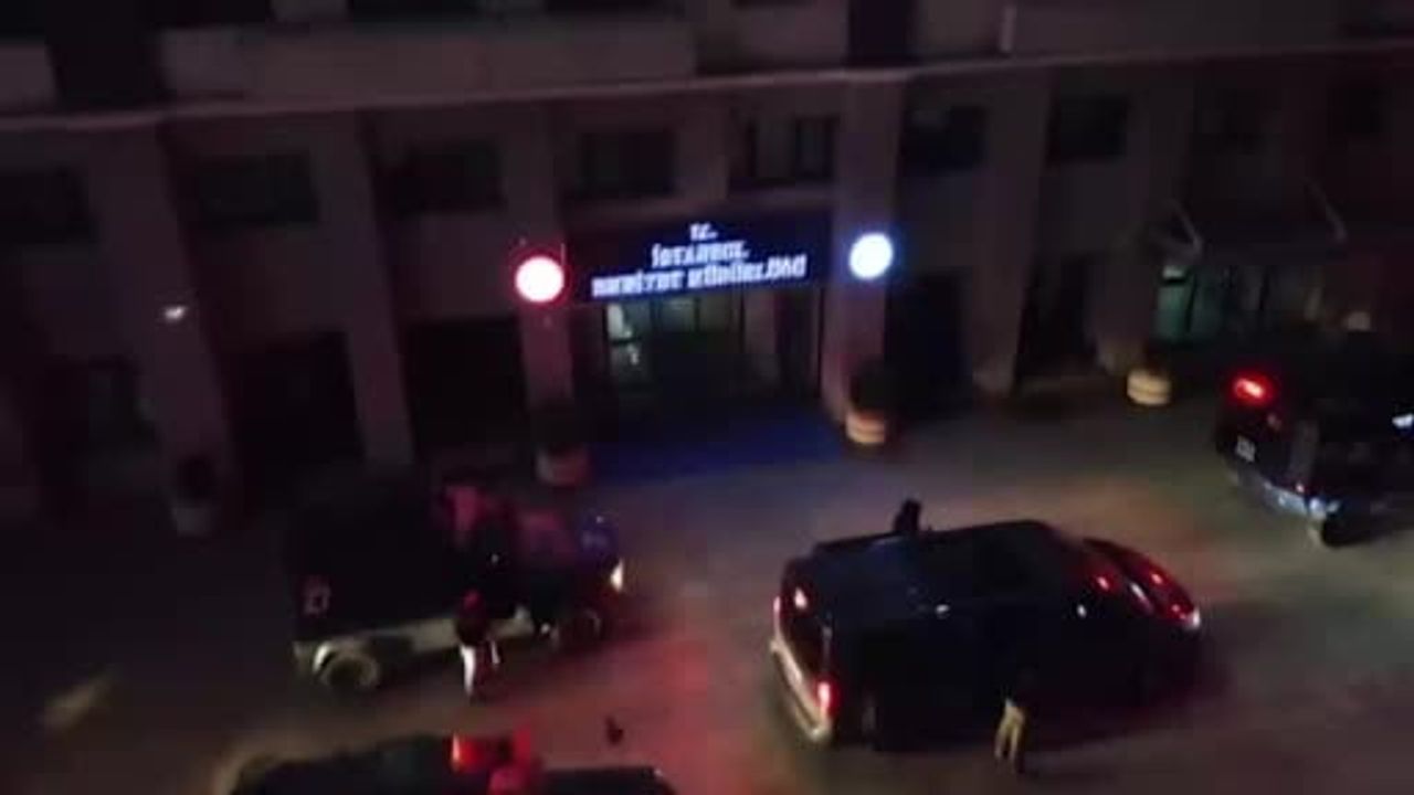 İstanbul'da FETÖ/PDY operasyonunda 'gaybubet evi'nde 4 kişi gözaltına alındı