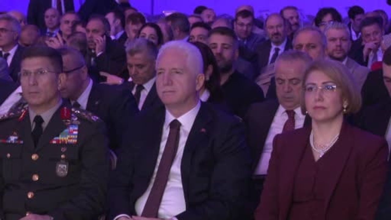 İstanbul'da 'Gönülden Bir Öğün' başlatıldı: Vali Gül hedefi 100 bin çocuğa sıcak yemek