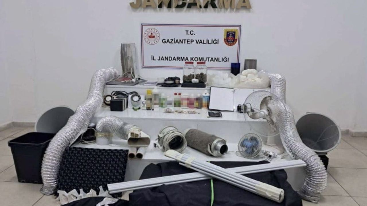 İstanbul’dan Gaziantep’e uyuşturucu sevkiyatına jandarma operasyonu: 3 şüpheli tutuklandı