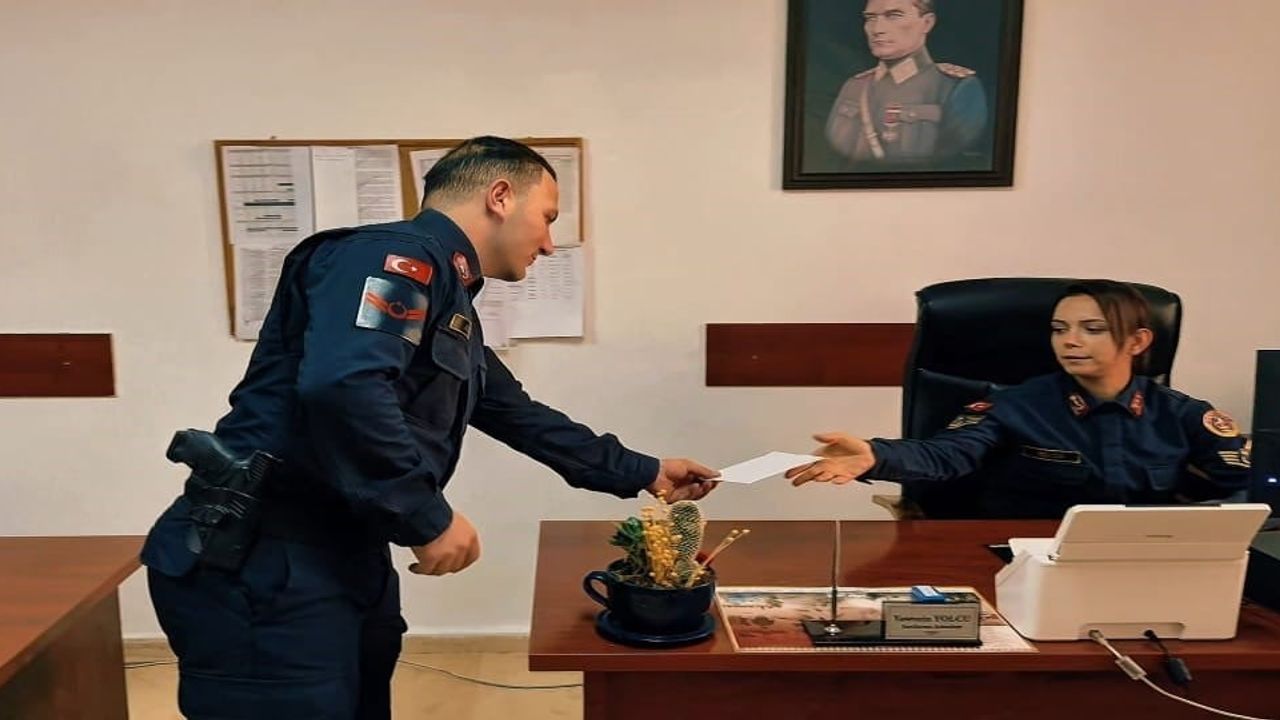 İstanbul'den gönderilen mektuplar Batman'daki jandarma personeline moral oldu