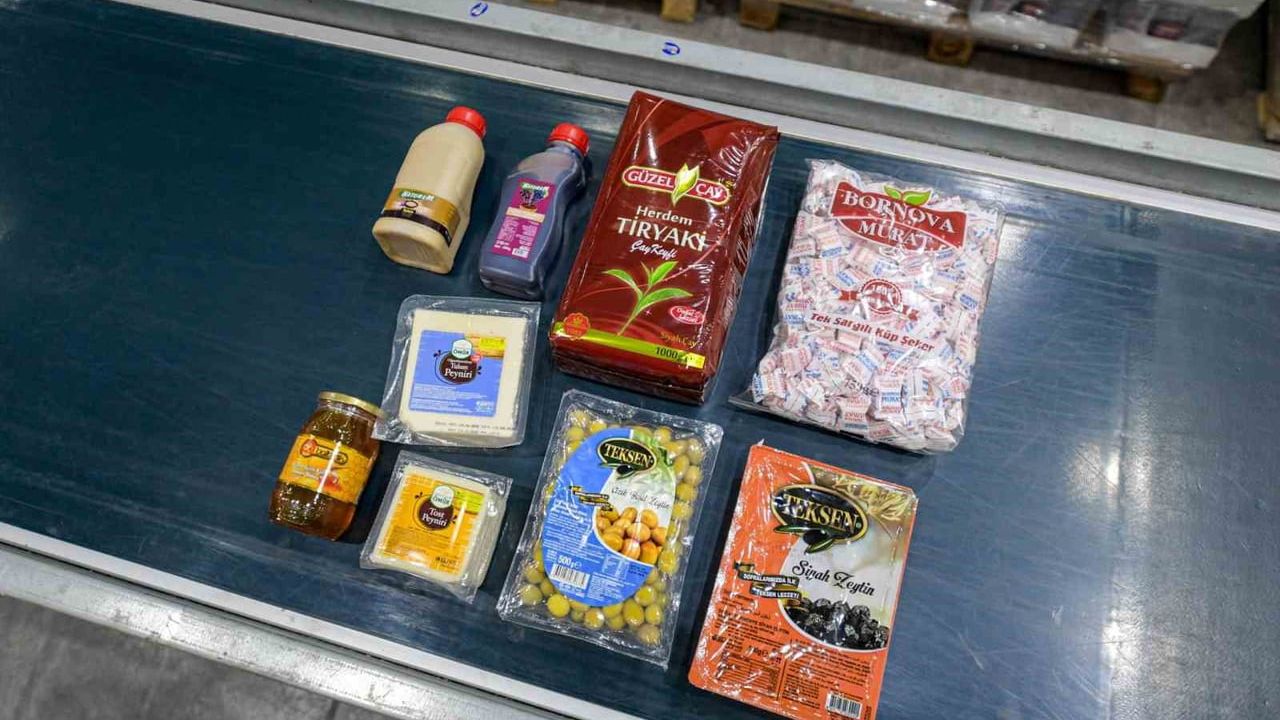 İzmir Büyükşehir Belediyesi'nden Ramazan Öncesi 24 Bin Haneye Kahvaltı Paketi