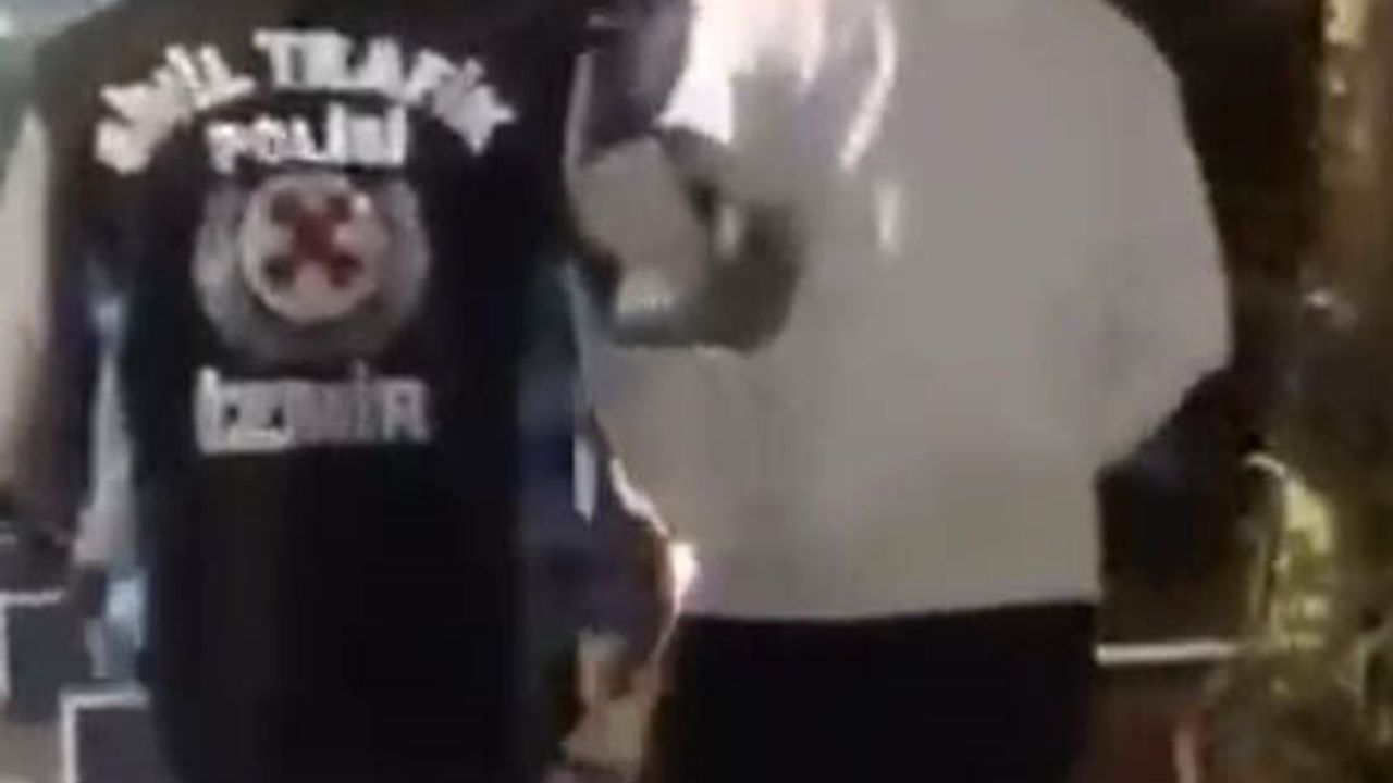 İzmir'de orta refüjü kullanarak karşı şeride geçen sürücüye 11 bin 895 TL ceza, ehliyete 2 ay el konuldu