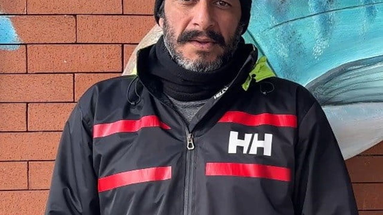 İzmir'de tepegöz balığı iç organları çıkarıldıktan sonra dakikalarca hareket etti