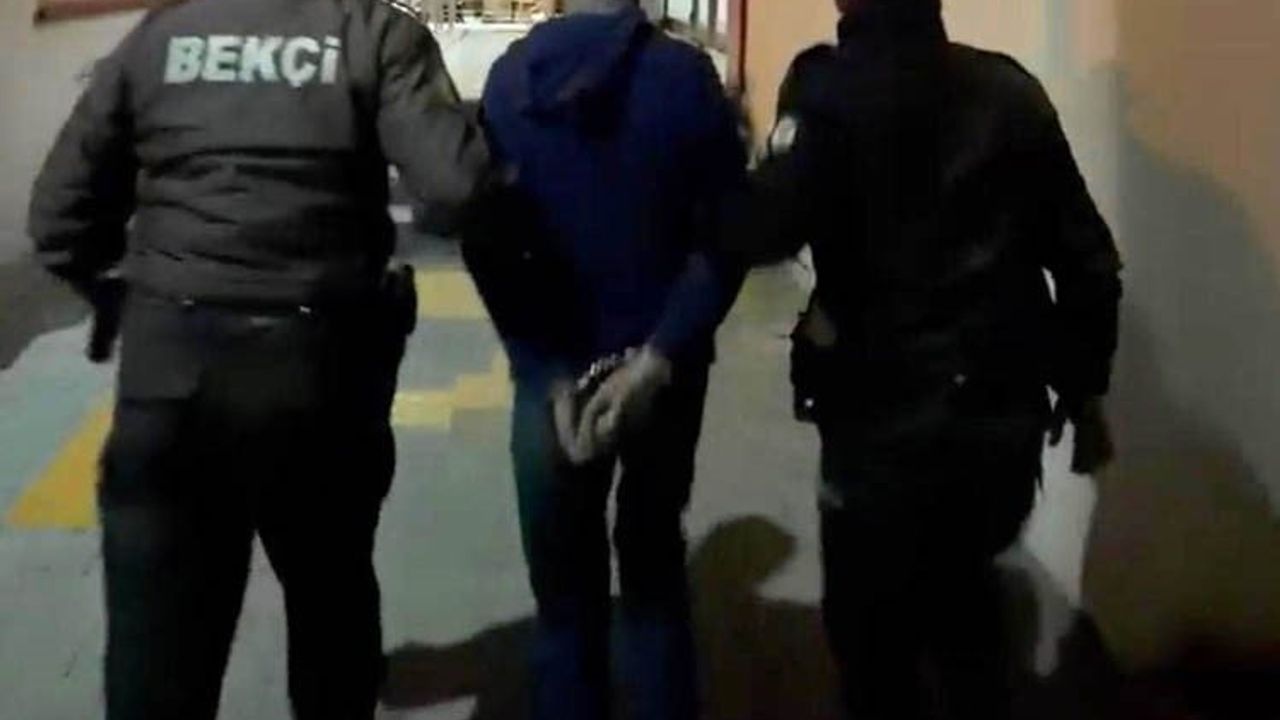 İzmir Karabağlar’da 33 dosyadan aranan hükümlü çarşı ve mahalle bekçileri tarafından yakalandı