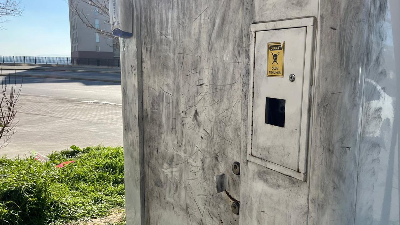 İzmir Karabağlar'da ATM soygunu: Nakil araçtan yaklaşık 30 milyon TL çalındı