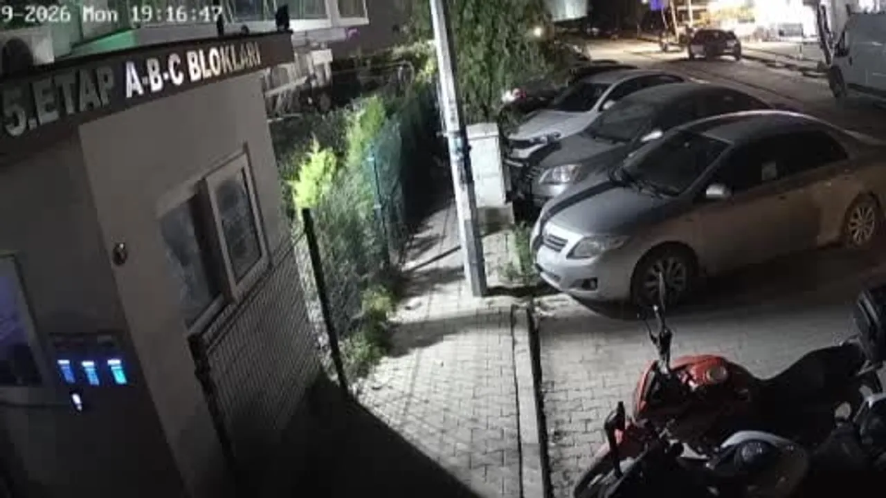 İzmir Menemen'de eski erkek arkadaşın silahlı saldırısı: 26 yaşındaki Gözde Akbaba hayatını kaybetti