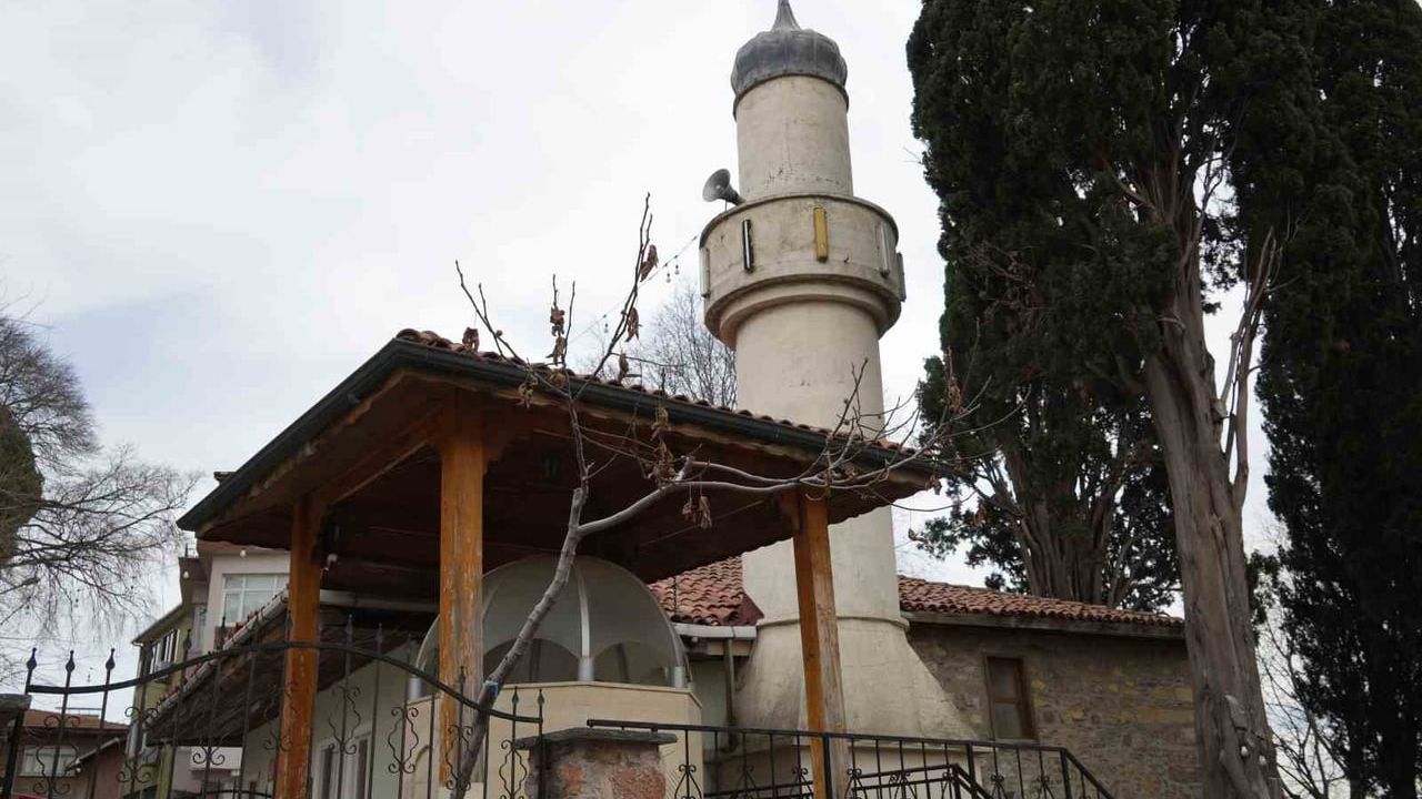 İzmit'te 1631 Yapımı Yumurtacı Cami Restorasyona Alındı