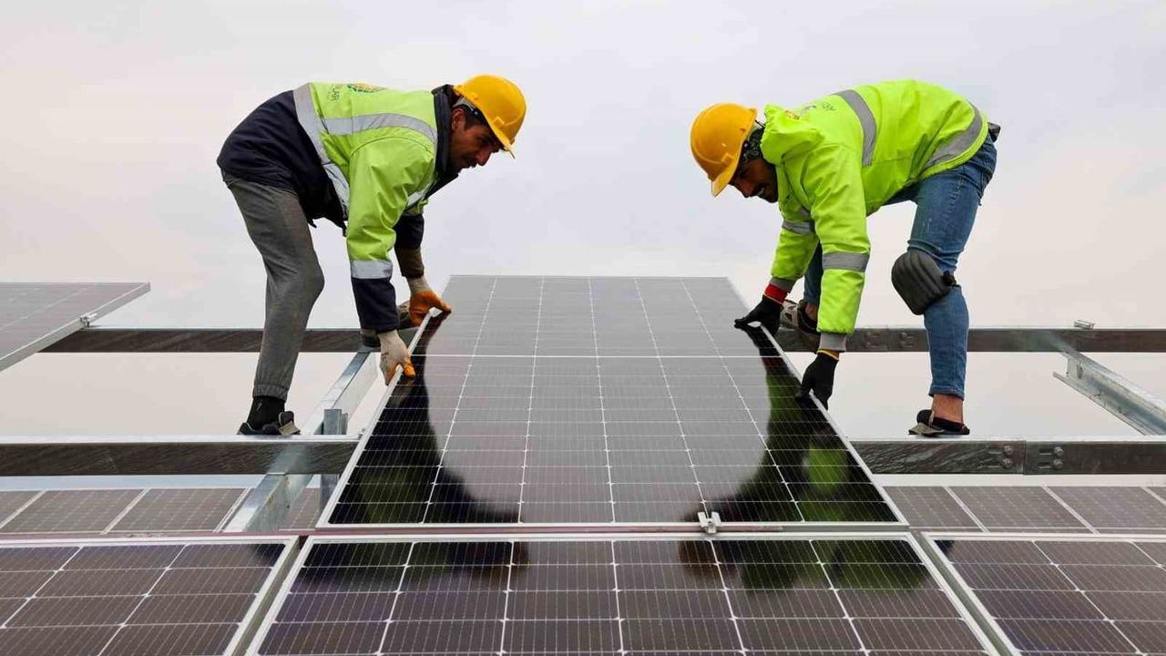 İZSU’nun yenilenebilir enerji yatırımları: Güneş ve sudan yıllık yaklaşık 40 milyon TL tasarruf hedefi