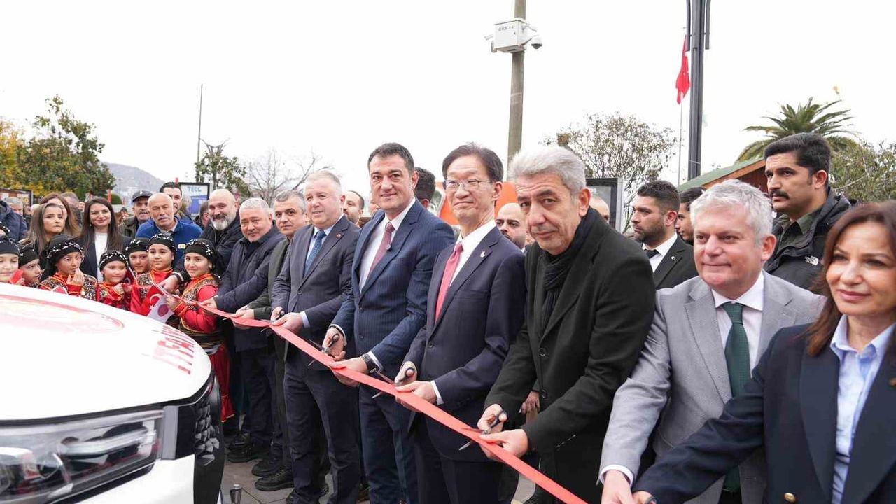 Japonya'dan Giresun Belediyesi'ne tam donanımlı arama ve kurtarma aracı hibe edildi