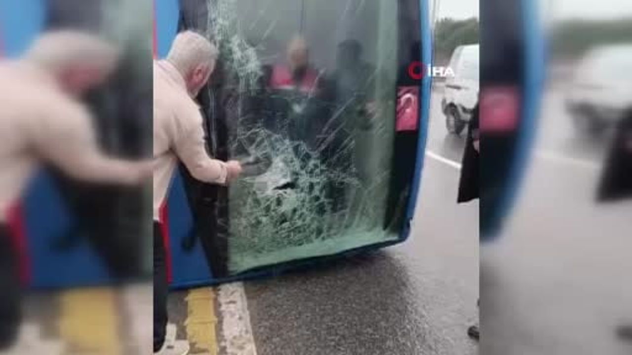 Kağıthane’de cezaevi nakil aracı devrildi; yaralıların kurtarılma anları kamerada