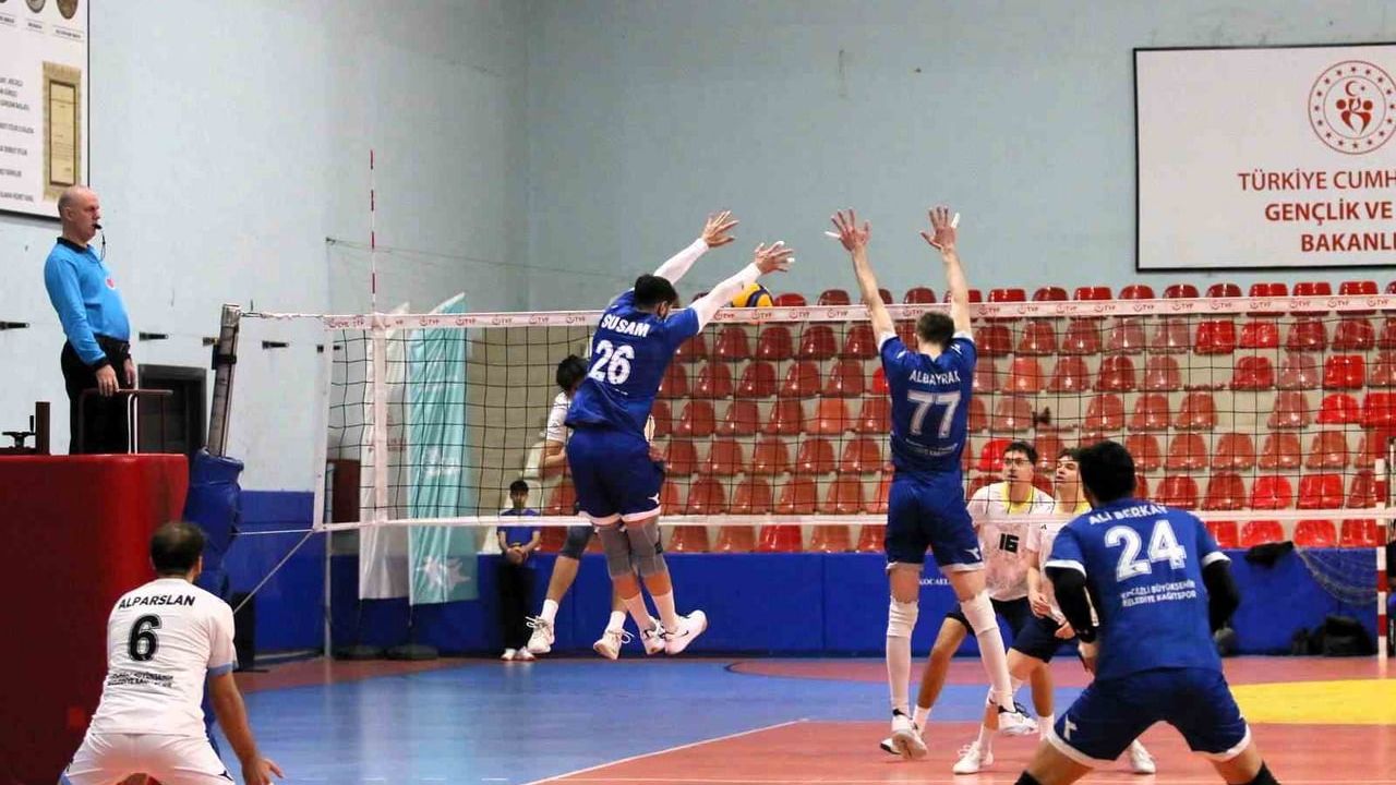 Kağıtspor'un hedefi Efeler Ligi: Play-off hattında genç ağırlıklı kadro