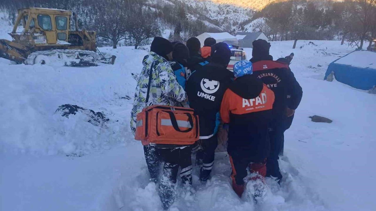 Kahramanmaraş'ta 18 saatlik operasyonla mahsur kalan hasta kurtarıldı