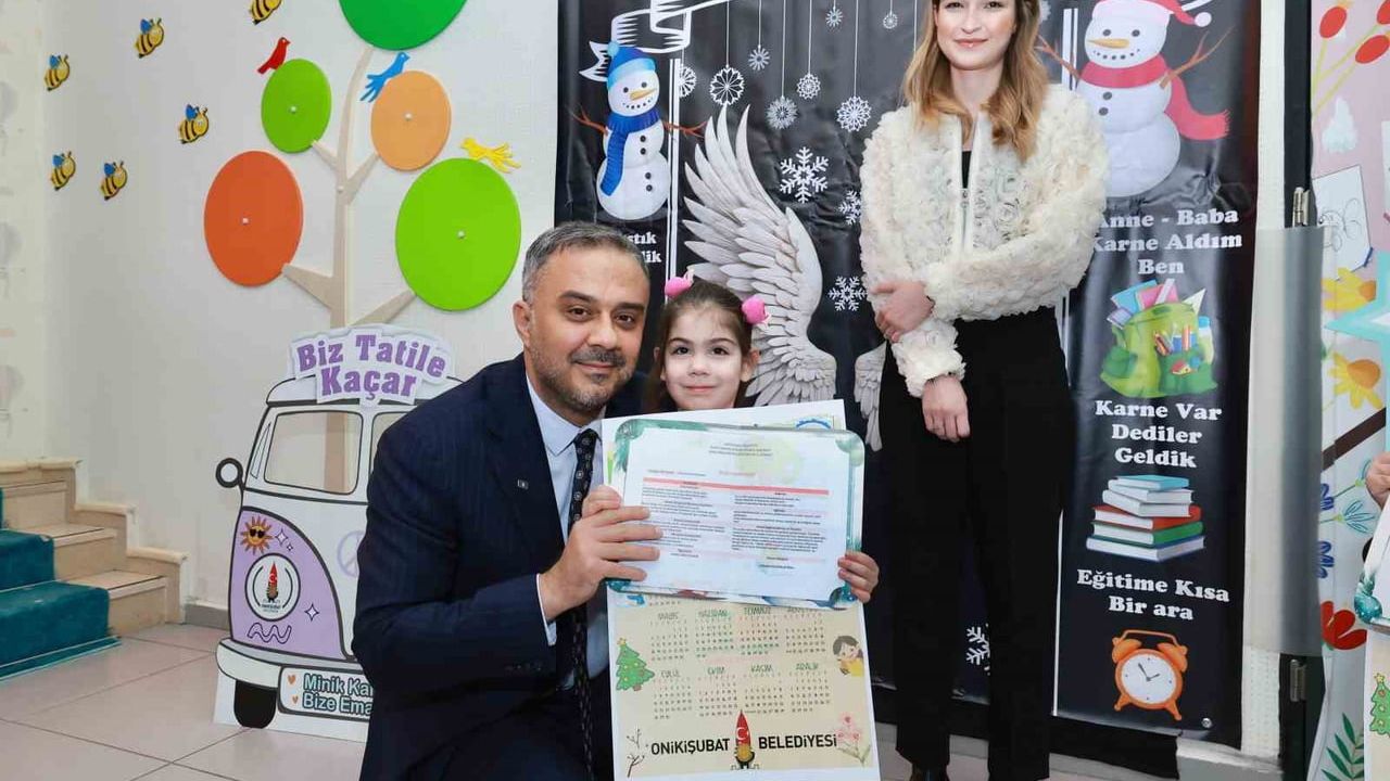 Kahramanmaraş'ta Şehit Hakan Akdere Gündüz Bakımevi'nde karne töreni ve Başkan Toptaş'a doğum günü sürprizi