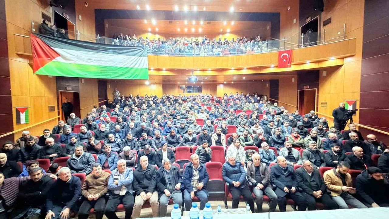 Kahta’da 'Gazze Bilinci ve Ümmet Sorumluluğu' Konferansı