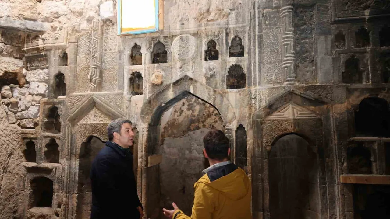 Kapadokya'da Taşkınpaşa'daki Eretna Dönemi İbadethanesi İncelendi