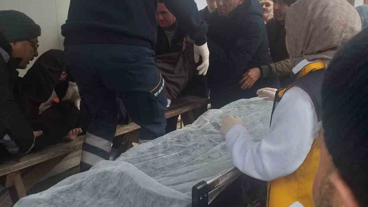 Kapaklı'da cuma namazında fenalaşan F.Y. hastanede yaşamını yitirdi