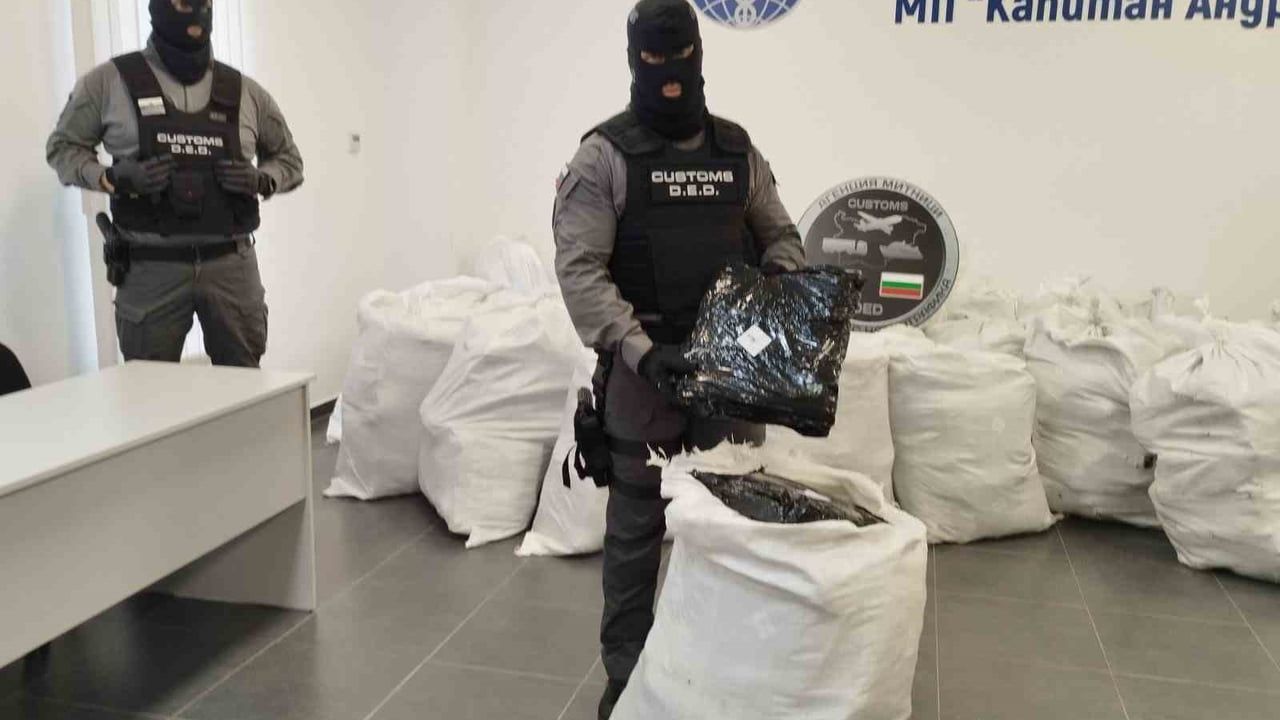 Kapitan Andreevo'da Türkiye’ye sokulmak istenen 739 kilo esrar yakalandı
