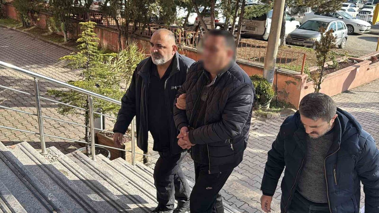 Karabük’te baba, kızının erkek arkadaşını av tüfeğiyle ayağından yaraladı; adliyeye sevk edildi