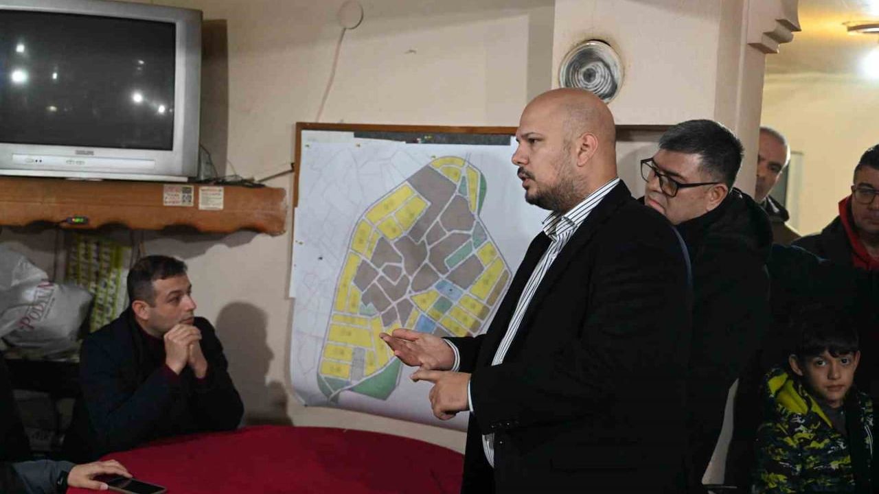 Karacabey'de kırsal imar planları mahalle toplantılarında anlatılıyor