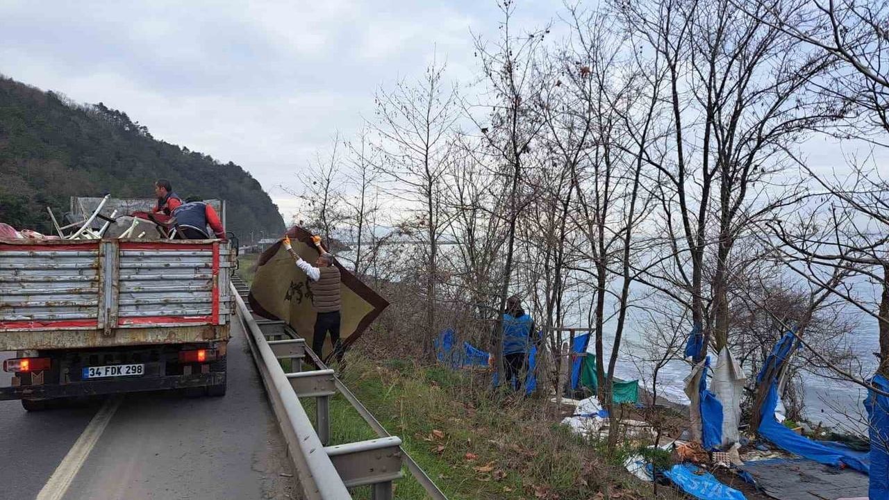 Karadeniz Ereğli'de plajlar bölgesindeki izinsiz yapılar ve işgaller kaldırıldı