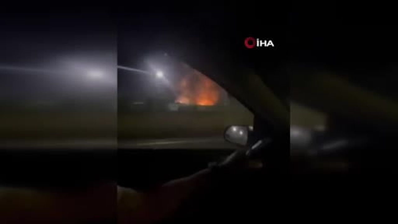 Karakas'ta en az 7 patlama: Alçak uçuş sesleri, telekomünikasyon ve elektrik kesintisi bildirildi