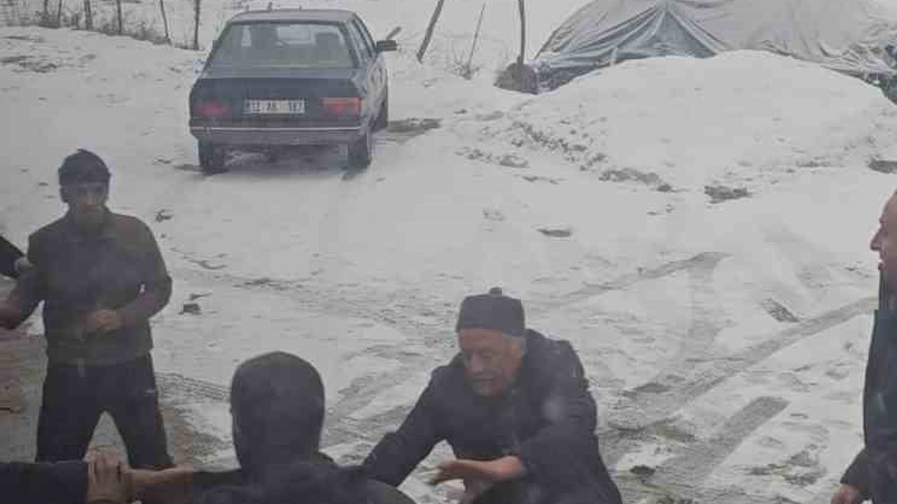 Karakoçan'da Muş–Bursa seferindeki yolcu otobüsüne saldırı