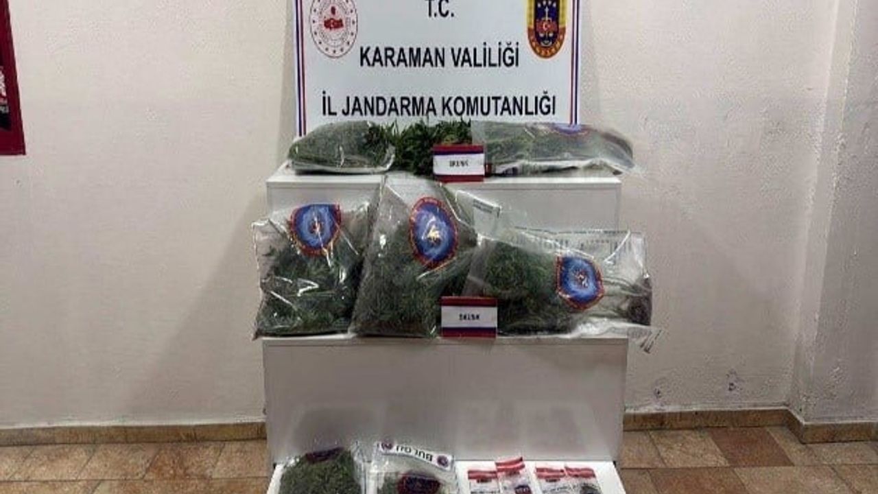 Karaman'da Jandarma Uygulaması: El Yapımı Dinamit ve Uyuşturucu Ele Geçirildi, 6 Tutuklama