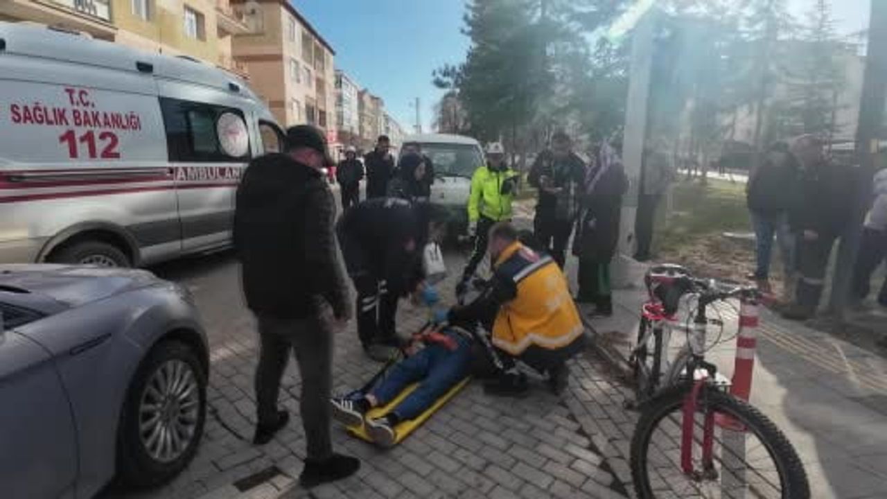 Karaman'da otomobille çarpışan bisiklet sürücüsü ağır yaralandı